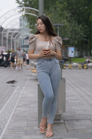 HK2401-181-星期三